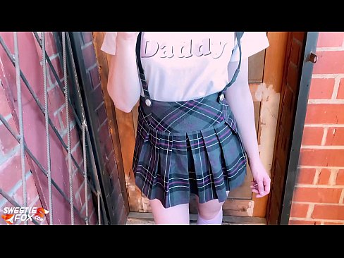 ❤️ Schoolgirl Mengisap penisnya dalam-dalam dan meniduri alih-alih kelas. ❌ Video seks pada kami id.hotpornphotos.ru ️❤
