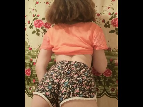 ❤️ Gadis muda seksi menanggalkan celana pendeknya di depan kamera ❌ Video seks pada kami id.hotpornphotos.ru ️❤
